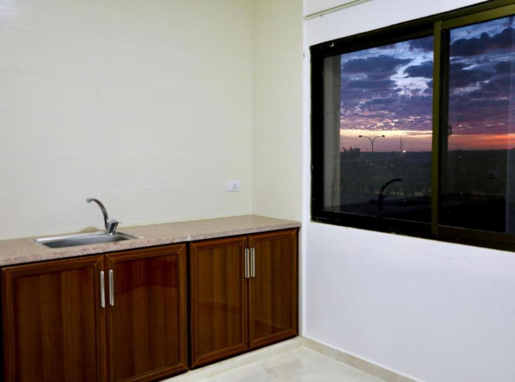 Salvador Dali Apartments Ammán Kültér fotó